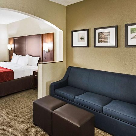 Comfort Suites Monroe Exterior foto