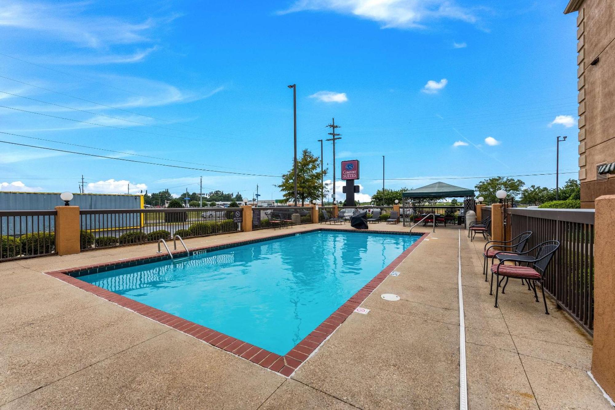 Comfort Suites Monroe Exterior foto