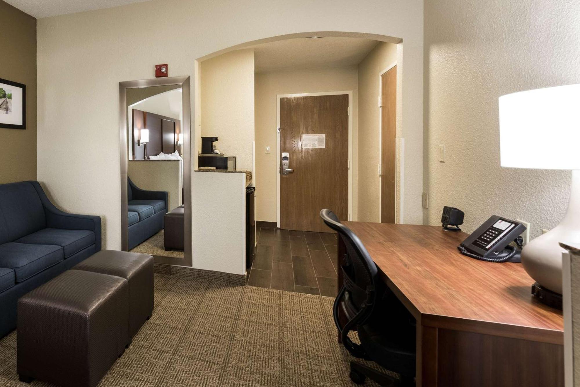 Comfort Suites Monroe Exterior foto