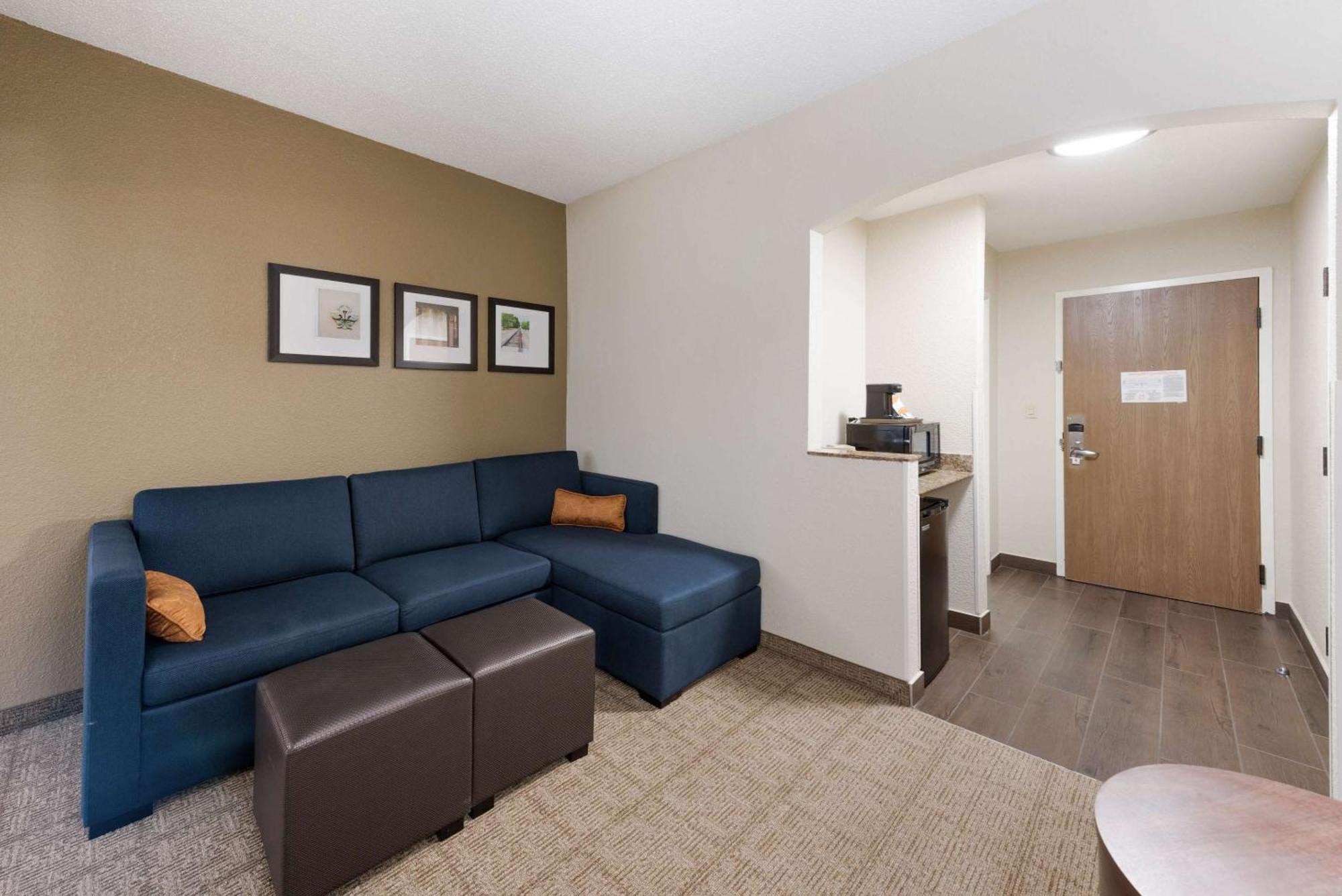 Comfort Suites Monroe Exterior foto