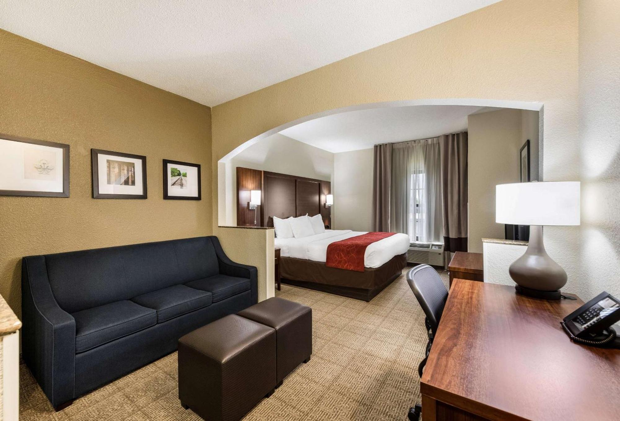 Comfort Suites Monroe Exterior foto