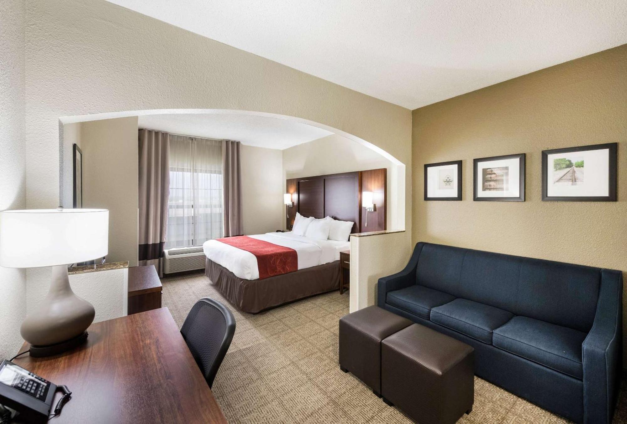 Comfort Suites Monroe Exterior foto