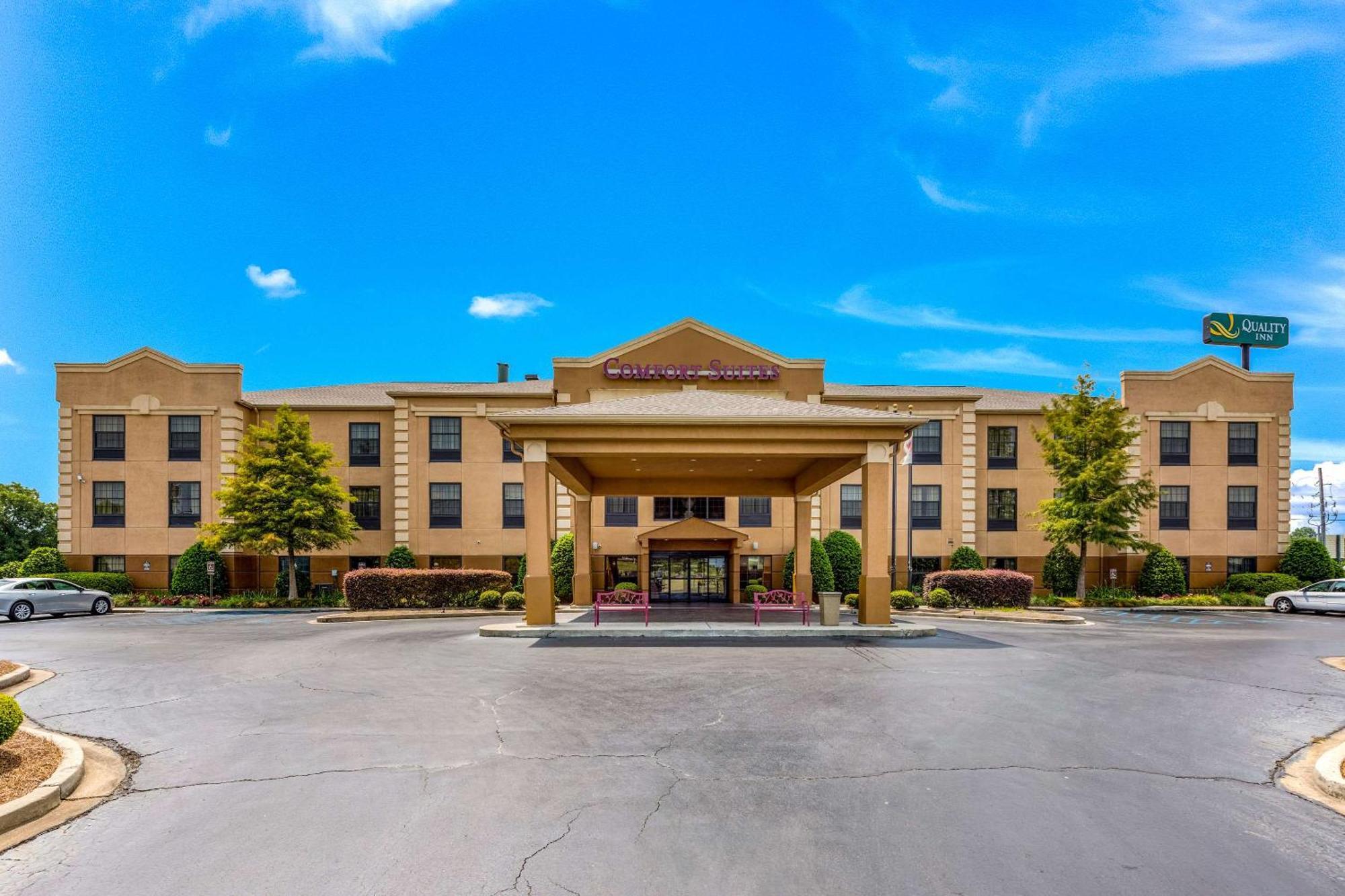 Comfort Suites Monroe Exterior foto